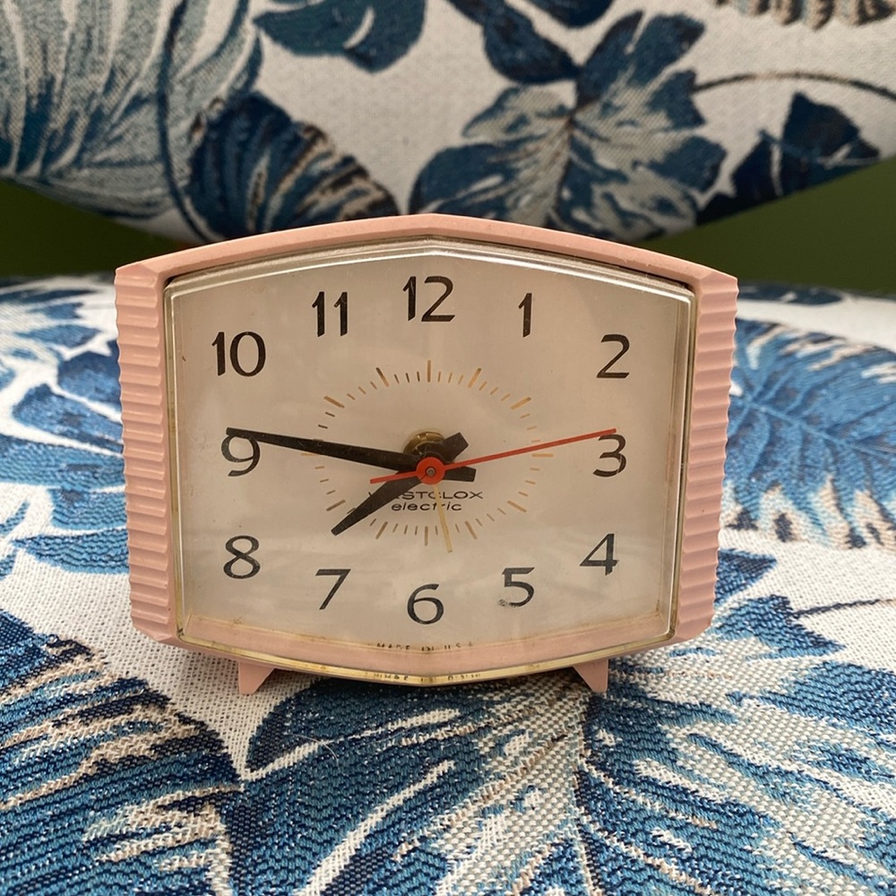 1970s Vintage Westclox Electric Pink Clock ( for parts)